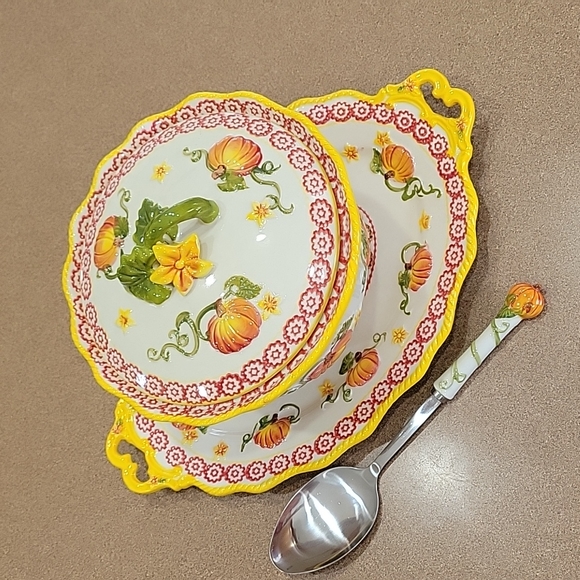 Temptations 5pc Bowl & Tray Serving Set!!! - Picture 2 of 16
